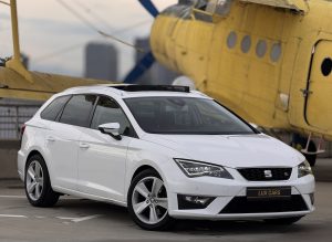 Seat Leon – FR – Matrix – Panorama – ACC – Lane assist – Navi – Ambient  –
