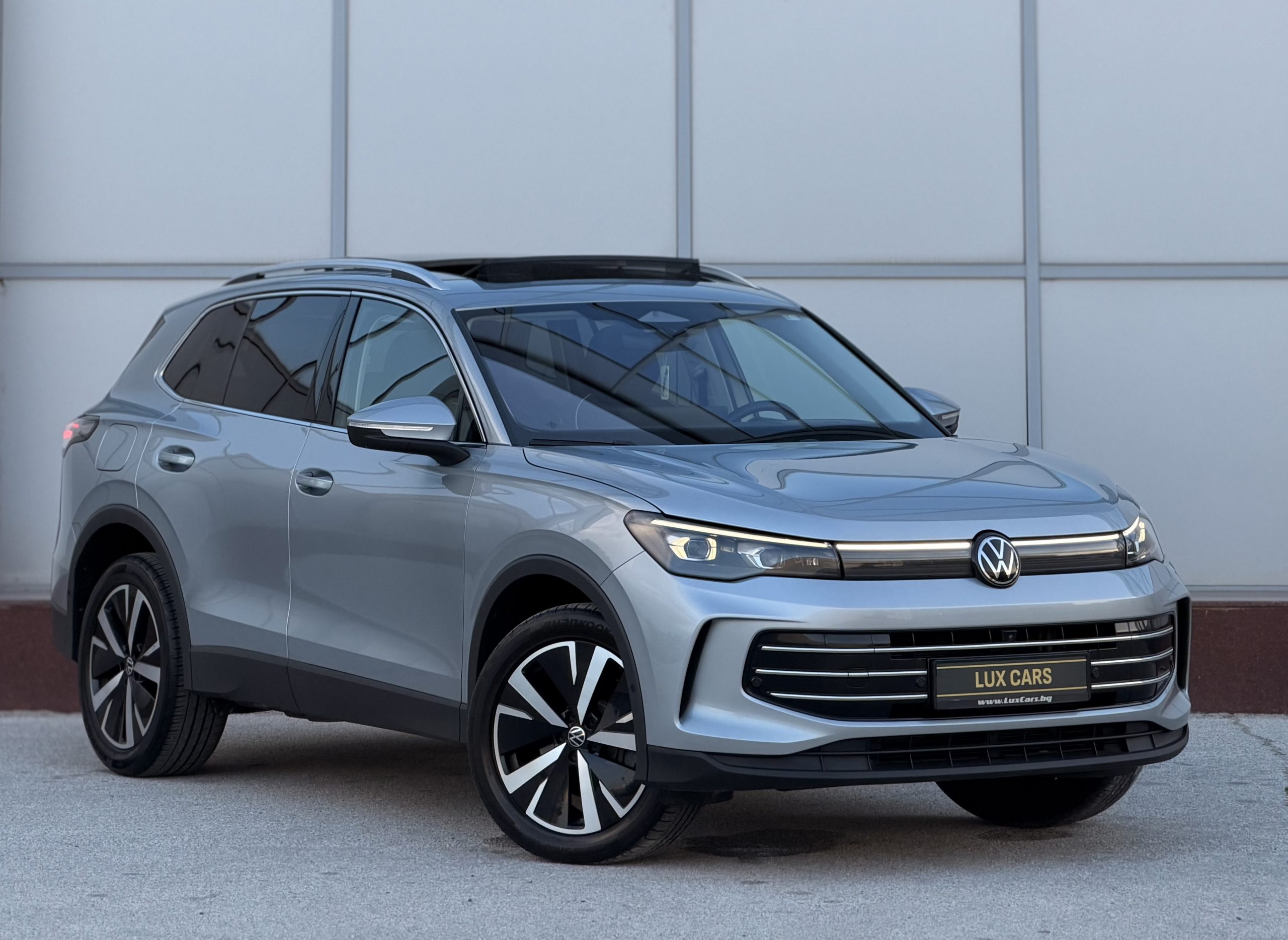 VW Tiguan – IQ-led – Massage – Keyless – Cam360 – Panorama – 4-Motion –