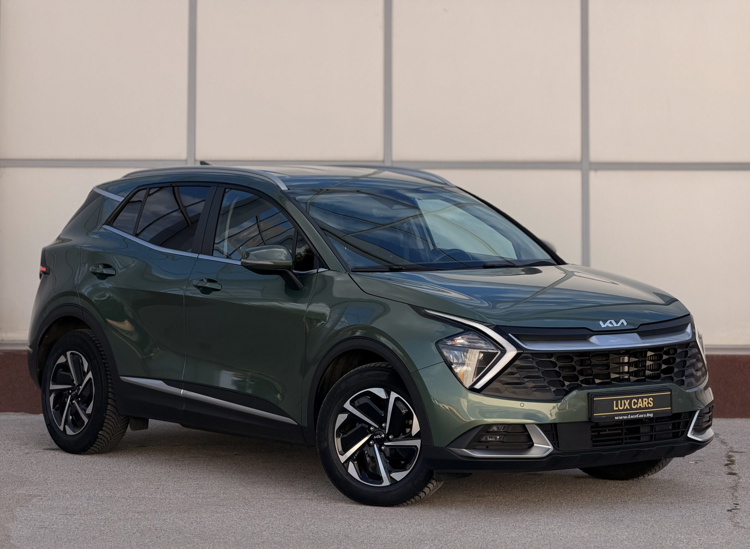 Kia Sportage – 1.6 T-GDi – Hybrid – 230к.с. – Navi – LED –