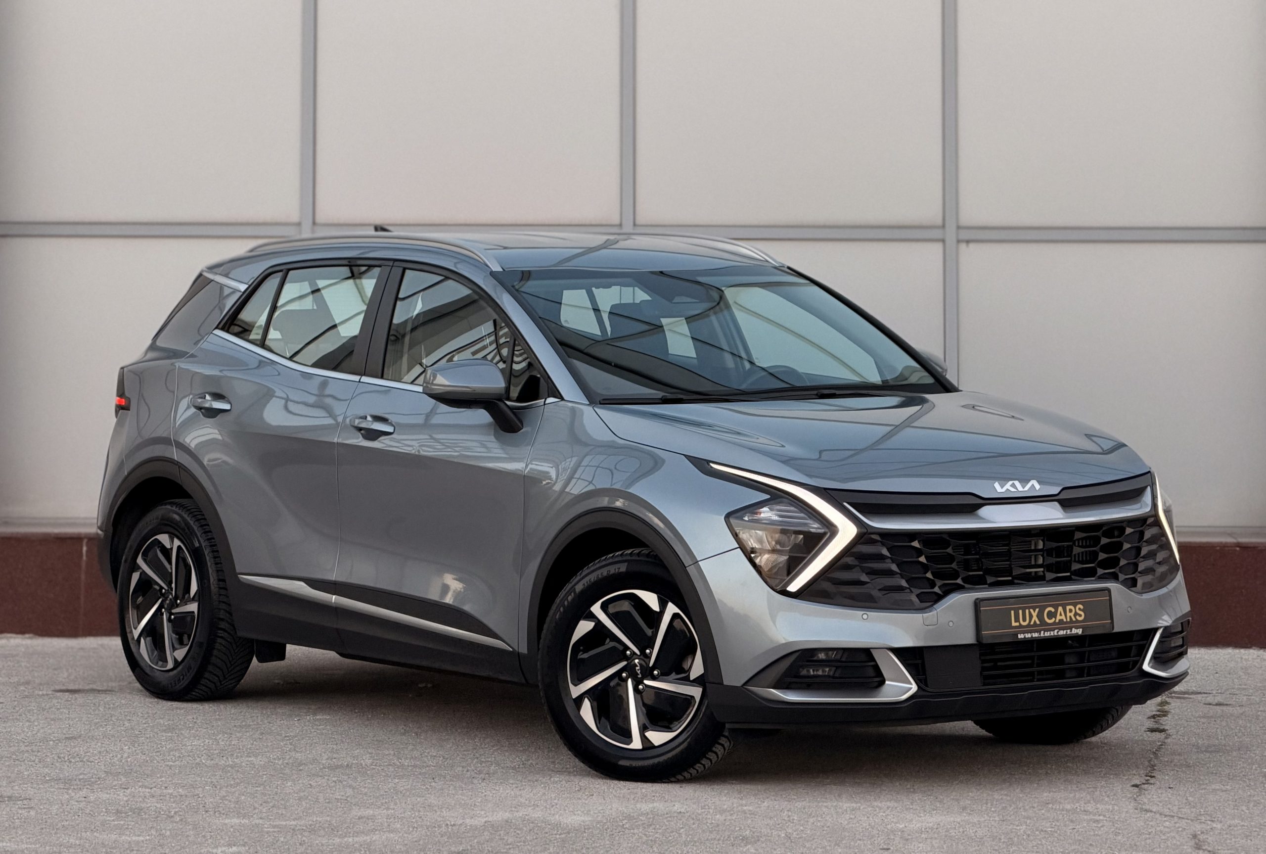 Kia Sportage – 1.6 T-GDi – Hybrid – 230к.с. – Navi – LED –